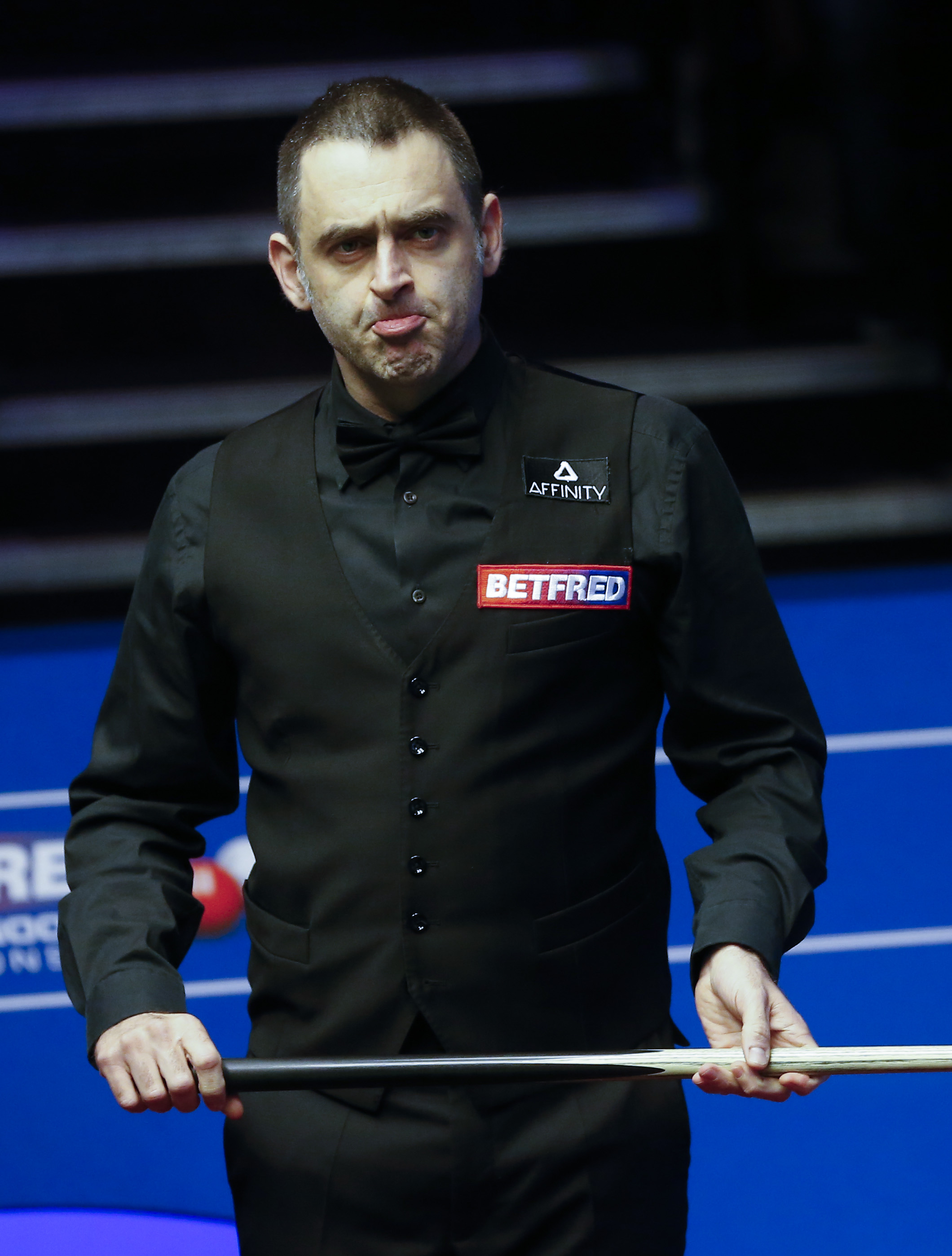 遍以冷静著 遍以冷静著