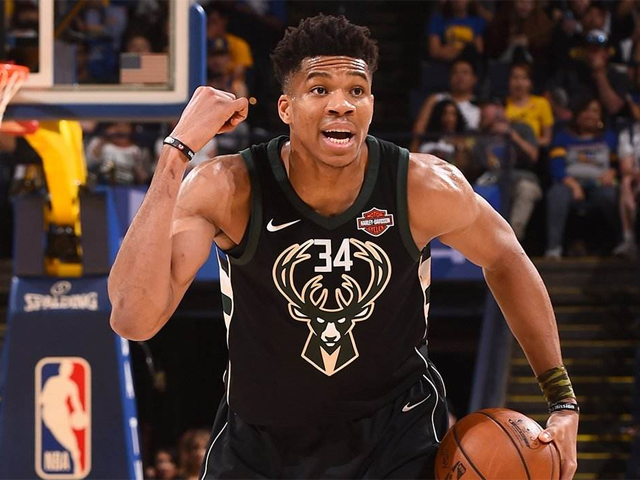 何观众一眼 何观众一眼